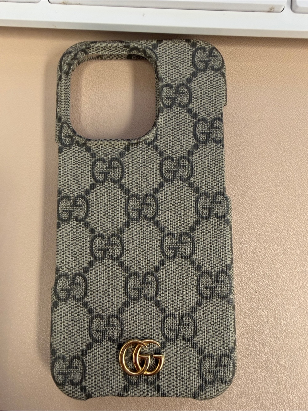 Gucci Gray GG Monogram Phone Case APPLE 16 pro